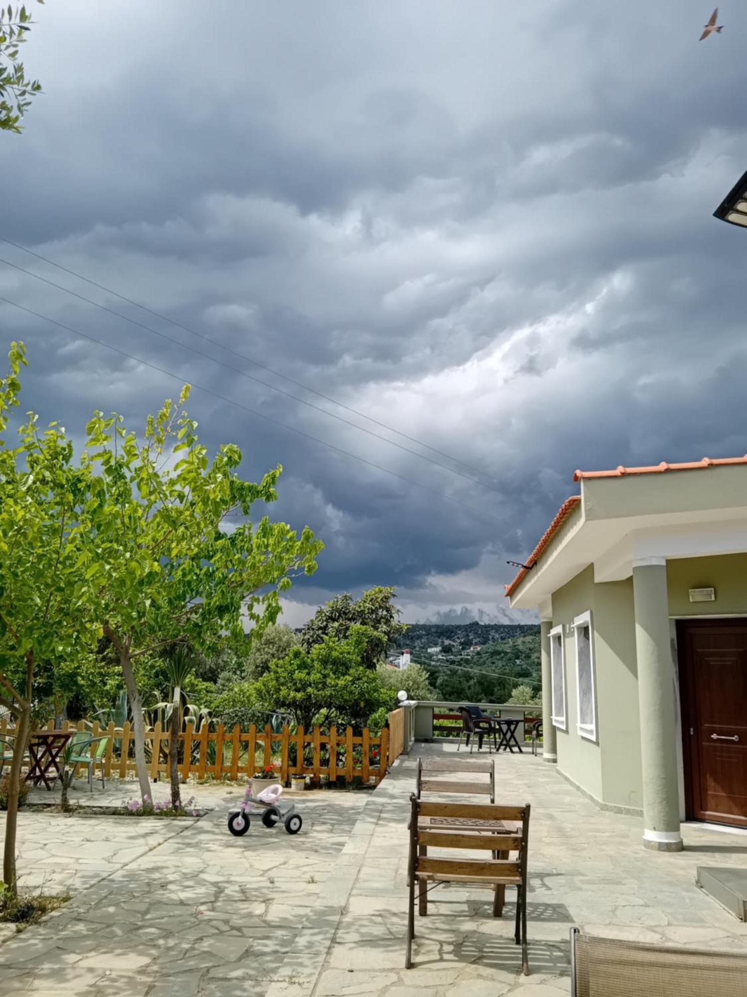 Giola Aparments And Studios 2 Astris Exterior foto