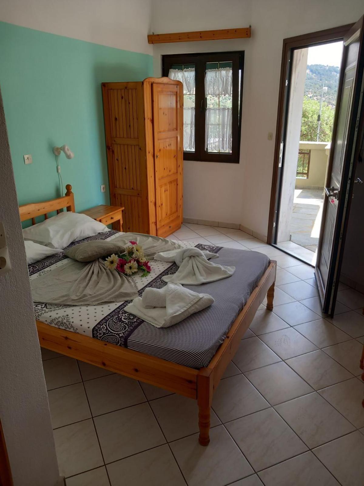 Giola Aparments And Studios 2 Astris Exterior foto
